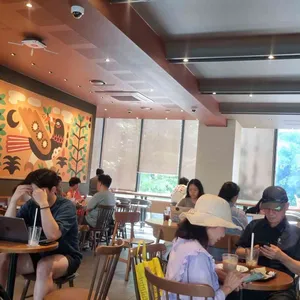 스타벅스 사진 2