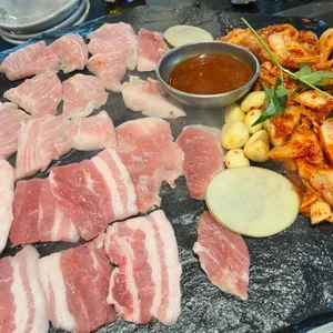 석암생소금구이 대표 사진