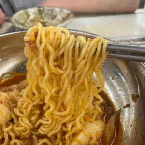 통큰솥뚜껑닭볶음탕 사진