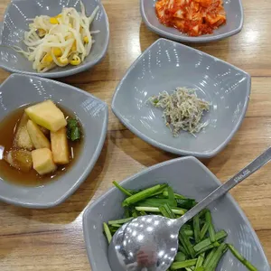 국이네낙지볶음 사진