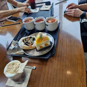 꼬르메움 대표 사진