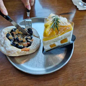 꼬르메움 사진