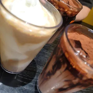 컴포즈커피 사진