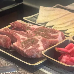 양꽃이피는밤 사진