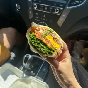 반달 사진 1