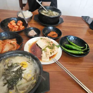 중리콩나물국밥 사진