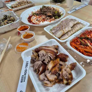 더맛있는족발보쌈 대표 사진