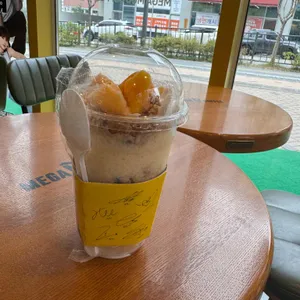 메가커피 대표 사진