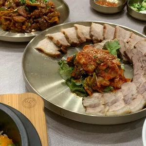 백년도담솥밥 대표 사진