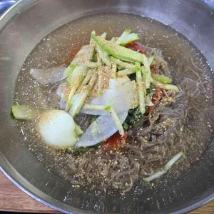 얼큰이왕냉면 사진