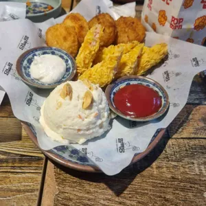 얼맥당 사진