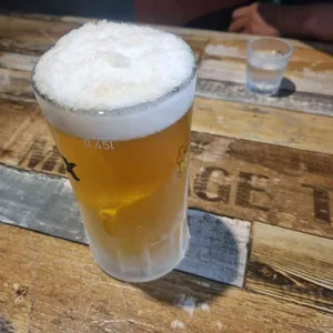 얼맥당 사진