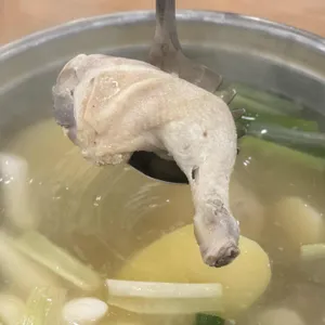 효담칼국수 닭한마리 사진