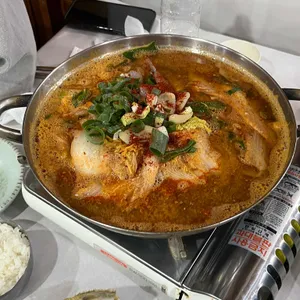 딴뚝통나무집식당 사진