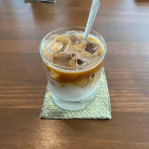 소도시 커피숍 사진