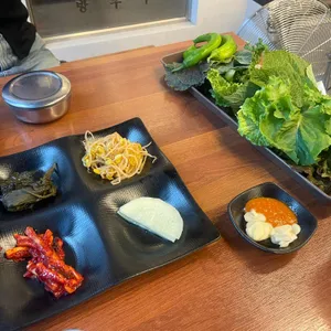 청년쌈밥 사진