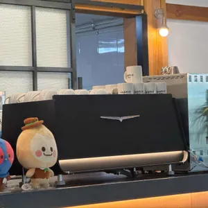 카페75 갓구운빵장수 리뷰 사진