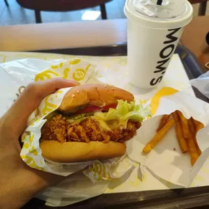 맘스터치 사진