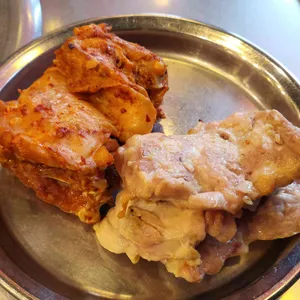 윤주네강촌숯불닭갈비 사진 1