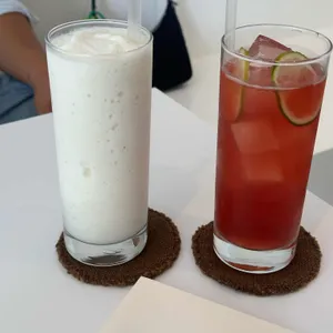 처치앤댄스홀 사진