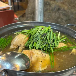 금동굴식당 사진