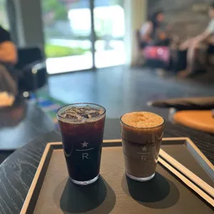 스타벅스 사진 2