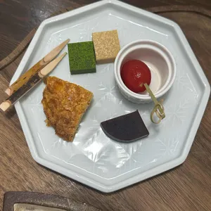 여든여덟밤 사진