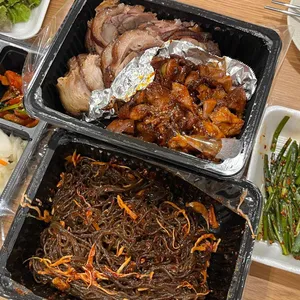 도깨비족발 사진