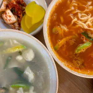 고향 엄마손 생바지락 칼국수 사진