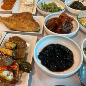 향나무식당 사진 2