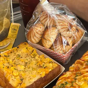 어글리더클리 사진
