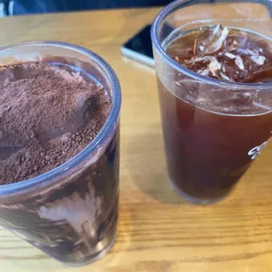 컴포즈커피 사진