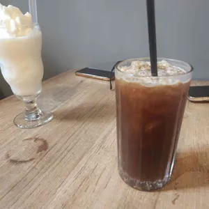 억셉트커피 대표 사진