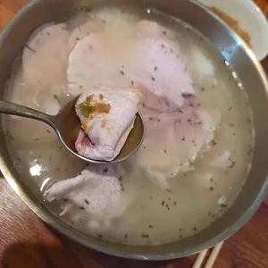 흐를류 제주돼지곰탕 사진 1