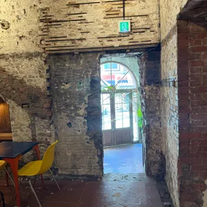 브라운핸즈 백제 대표 사진