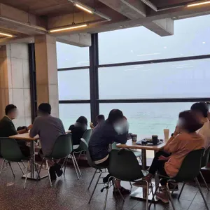 AM 리뷰 사진