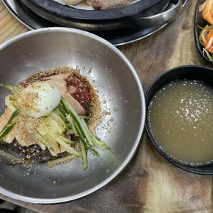 총체보리한우 정육식당 대표 사진