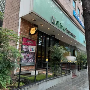 올리버브라운 사진 2