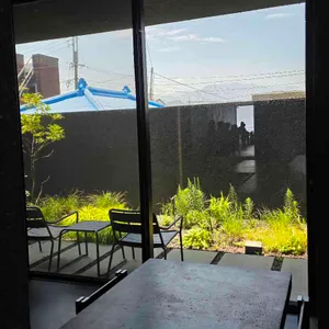 SHLTR [셜터] 리뷰 사진