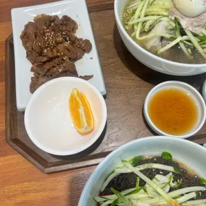 또바기냉면 사진