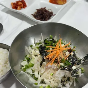 포항특미물회 사진 1