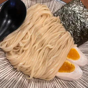 멘즈키 사진