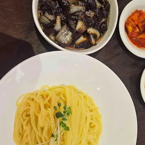동보성 사진