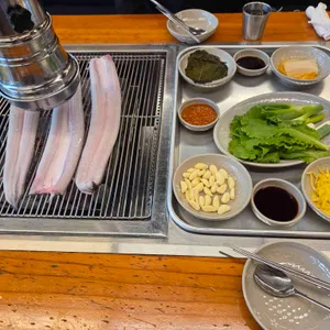 장수천한방민물장어 사진 2