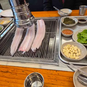 장수천한방민물장어 사진