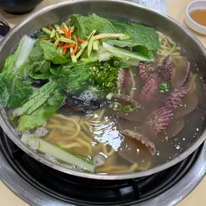 귀산옥 해물칼국수 사진
