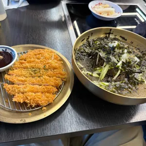 바를돈까스&샤브&막국수 사진 2