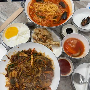 현율 사진