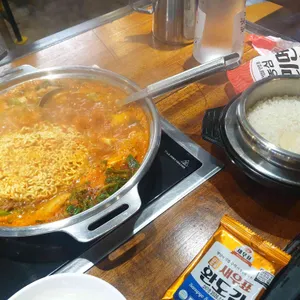 미사일부대찌개 사진 1