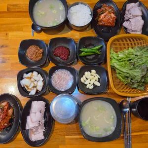 남산동이영옥할매보쌈 사진